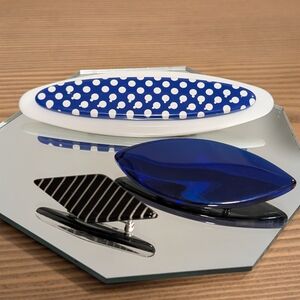 Set of 3 VTG 80s Modernist Resin Brooches – Pop Art & Geometric